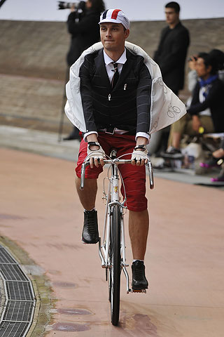 Moncler Gamme Bleu / - 2011